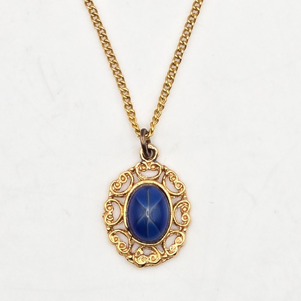 Vintage 16" Gold‑Tone Cable Chain Necklace‎ with Blue Faux Star Sapphire Pendant